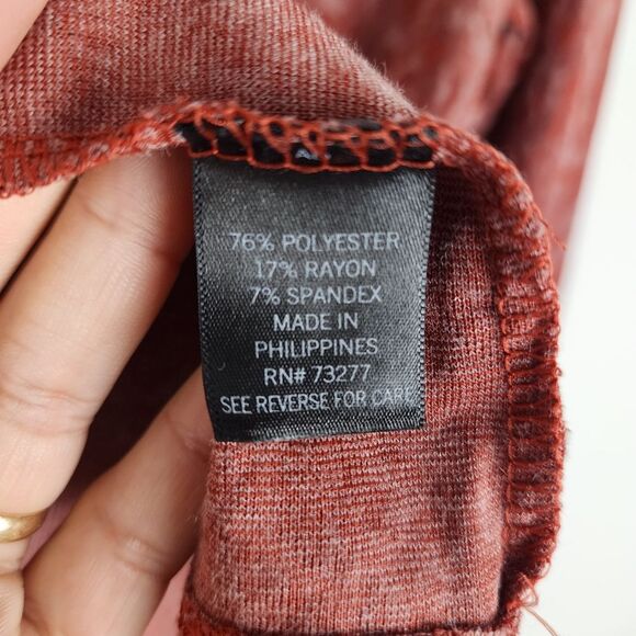 Simply Vera Vera Wang Textured Top Crewneck Long Sleeve Tee Knit Rust Size M - Picture 11 of 14